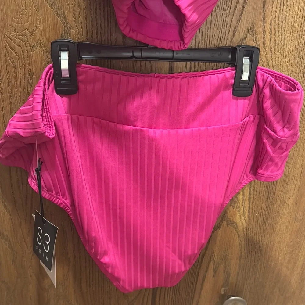 S3 Swim Two Piece Women's Swimsuit Size: XL - Picture 2 of 4